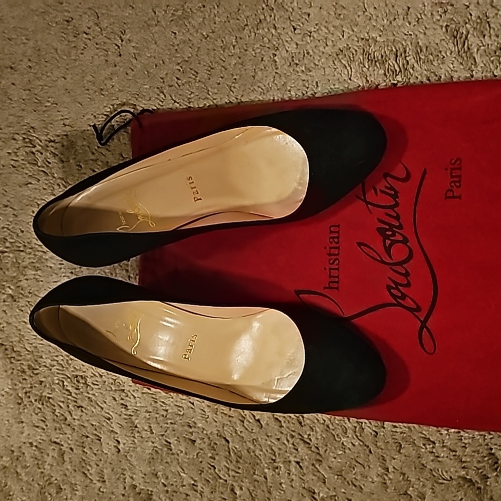 Christian Louboutin Ron Ron 85 black round toe suede heels size 38